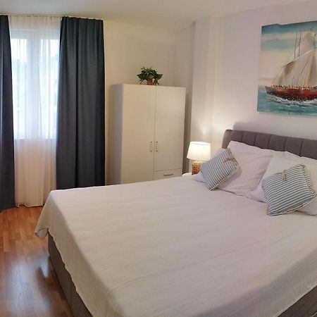 Apartments Surjak 오레비츠 외부 사진