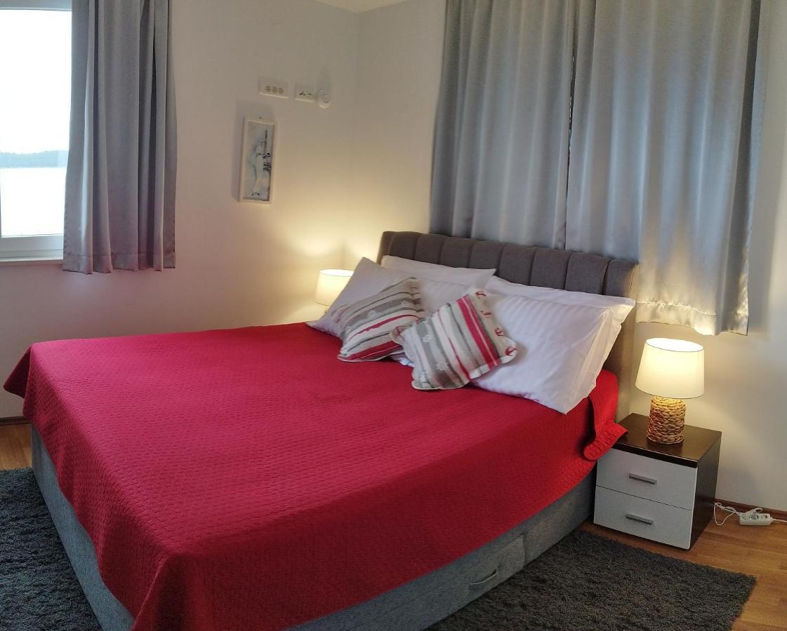 Apartments Surjak 오레비츠 외부 사진