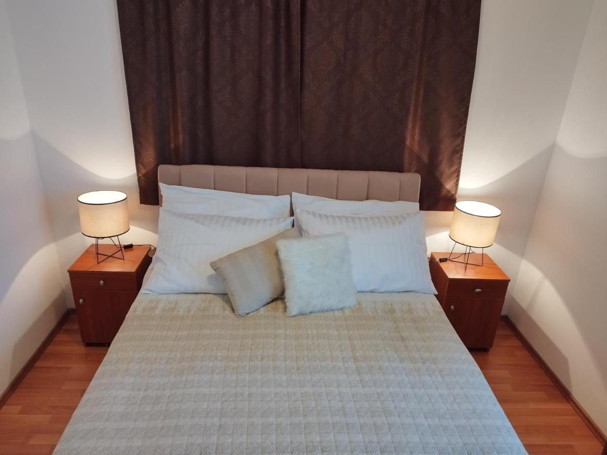 Apartments Surjak 오레비츠 외부 사진